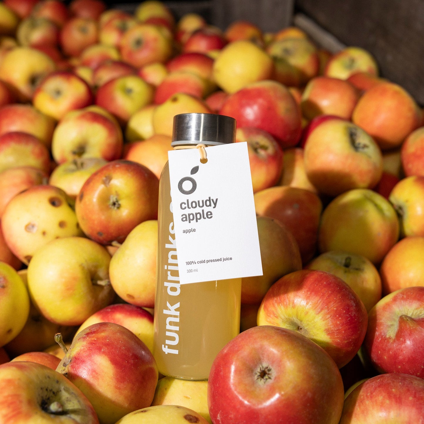 CLOUDY APPLE - COLD PRESSED JUICE